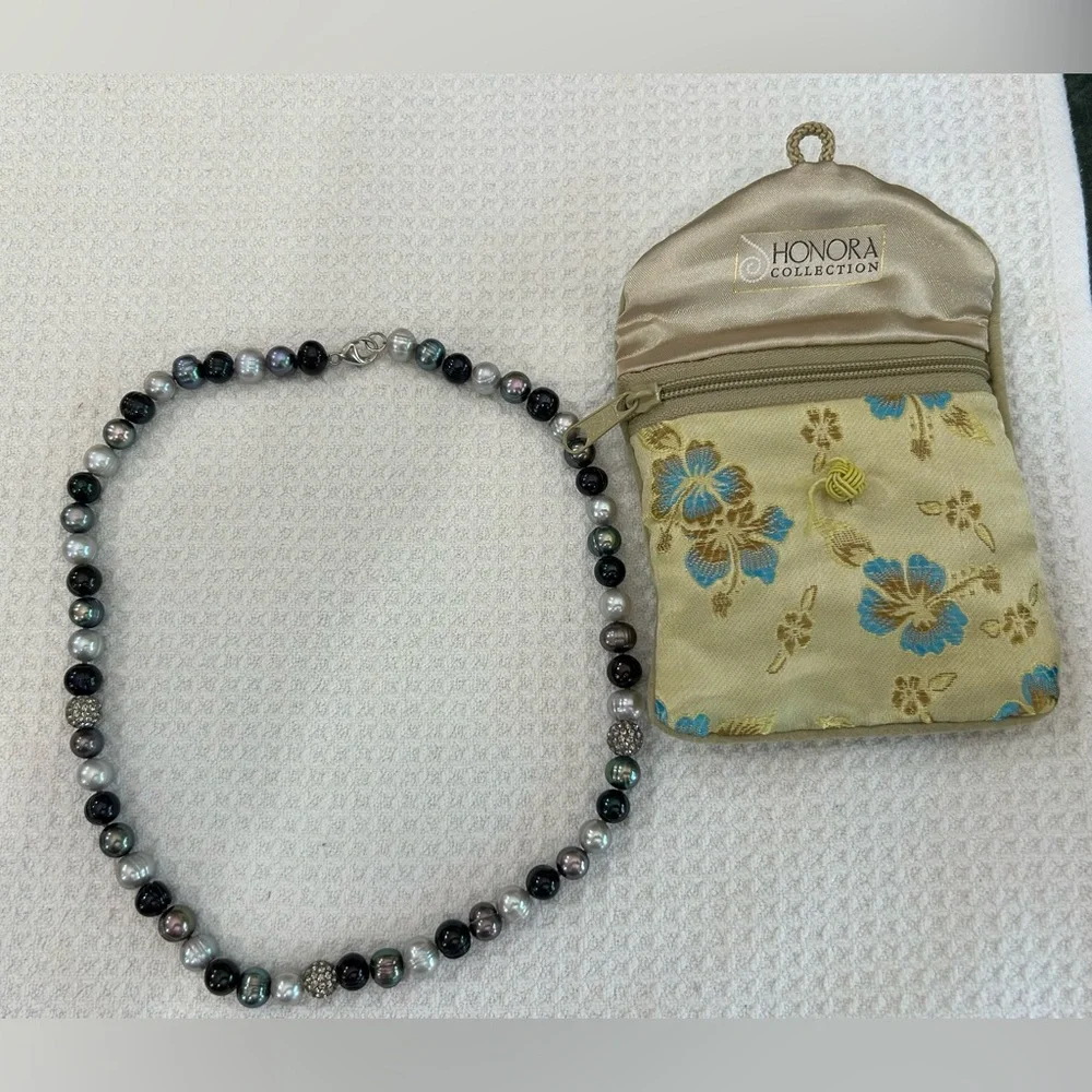 Iridescent Honora Pearl Necklace in Assorted Colors - Picture 3 of 7